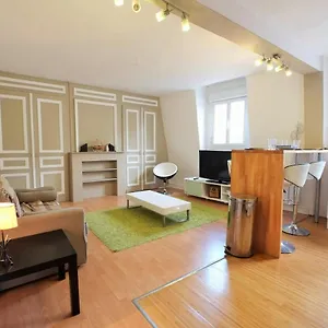 Apartment Lebeauregare, Lille