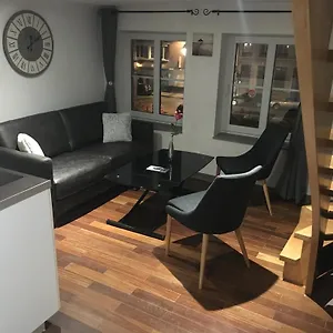 Apartment Little Plaza Appart'hotel, Lille