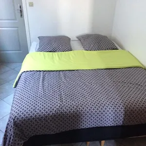 Homestay Deffrennes, Lille